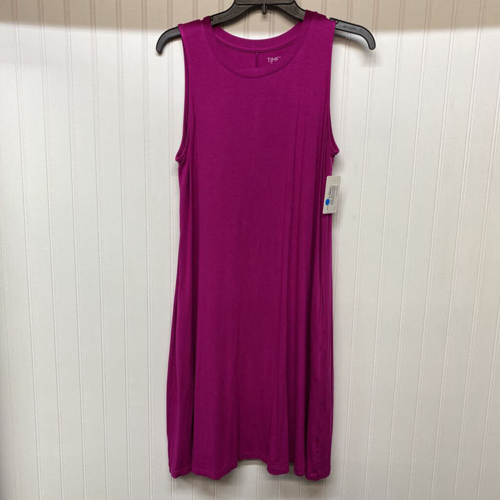 SLEEVELESS KNIT DRESS