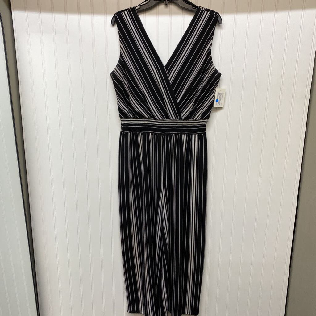 SLEEVELESS PANT ROMPER