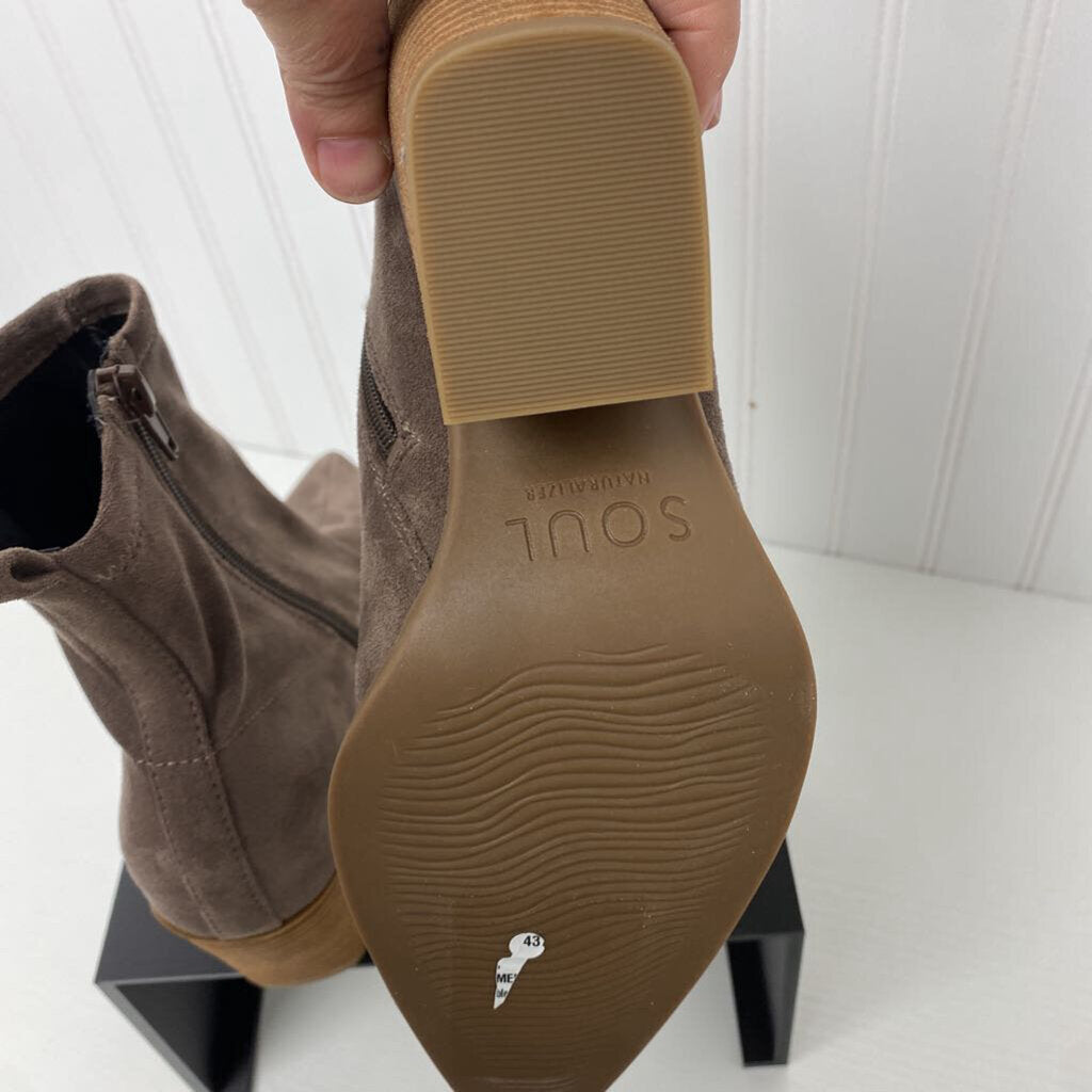 ULTRASUEDE HEELED BOOTS