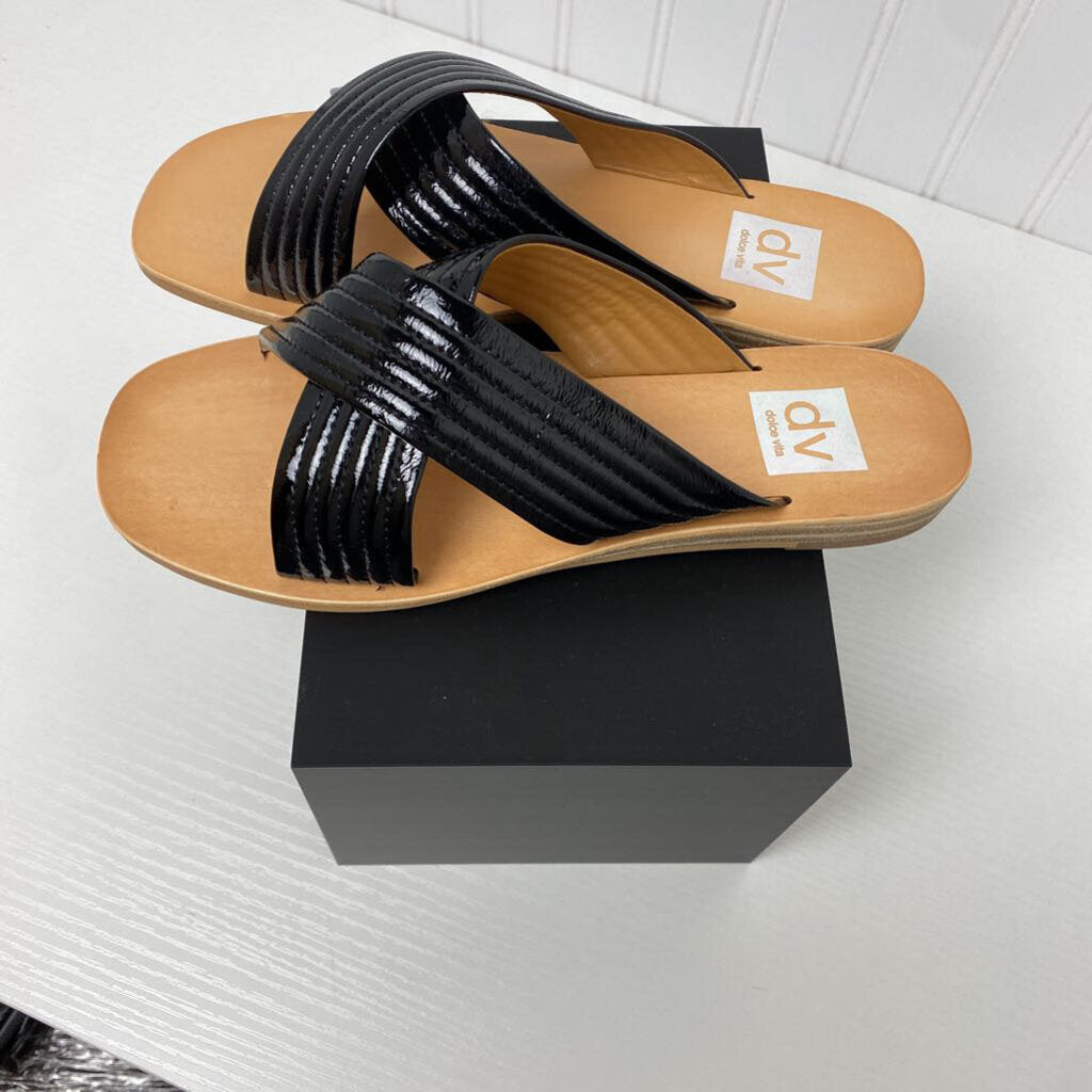 OPEN TOED FLAT SANDALS