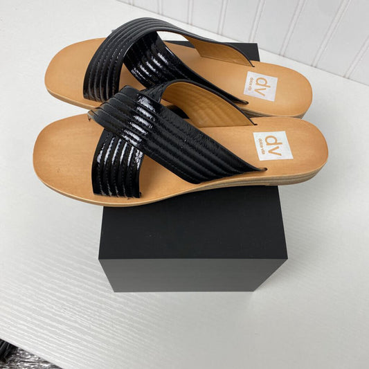 OPEN TOED FLAT SANDALS