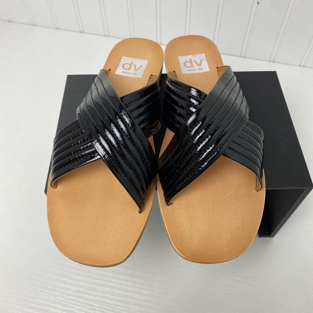 OPEN TOED FLAT SANDALS