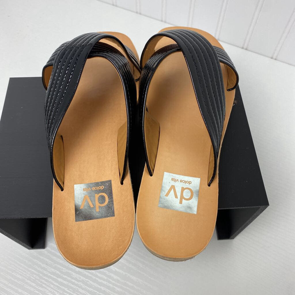 OPEN TOED FLAT SANDALS