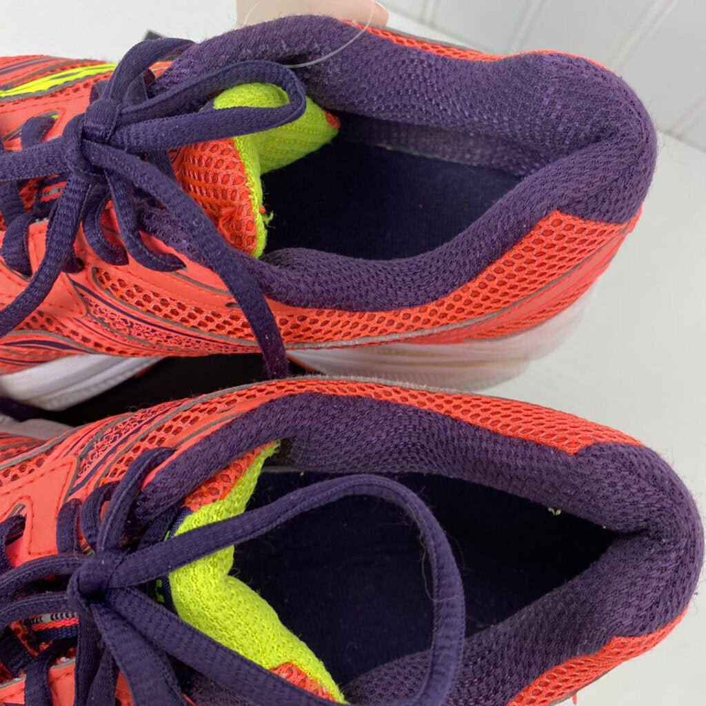LADIES TENNIS SHOES