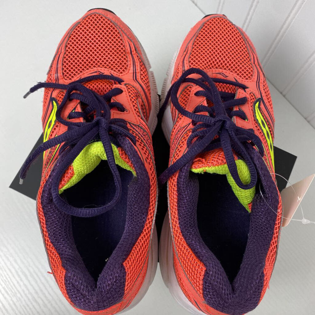 LADIES TENNIS SHOES