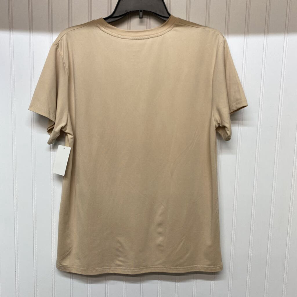 GRAPHIC TEE W/ FLOWER