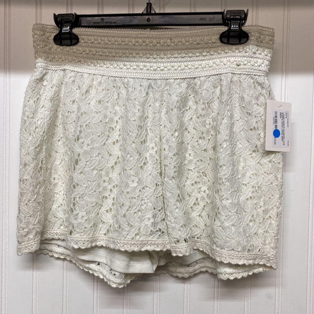 LACE SHORTS