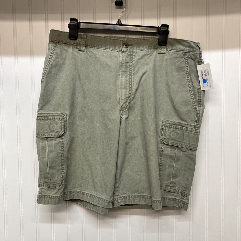 GRAY KHAKI SHORTS