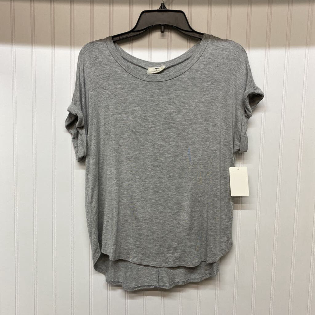 *BASIC SHORT SLEEVE CUFF SHIRT
