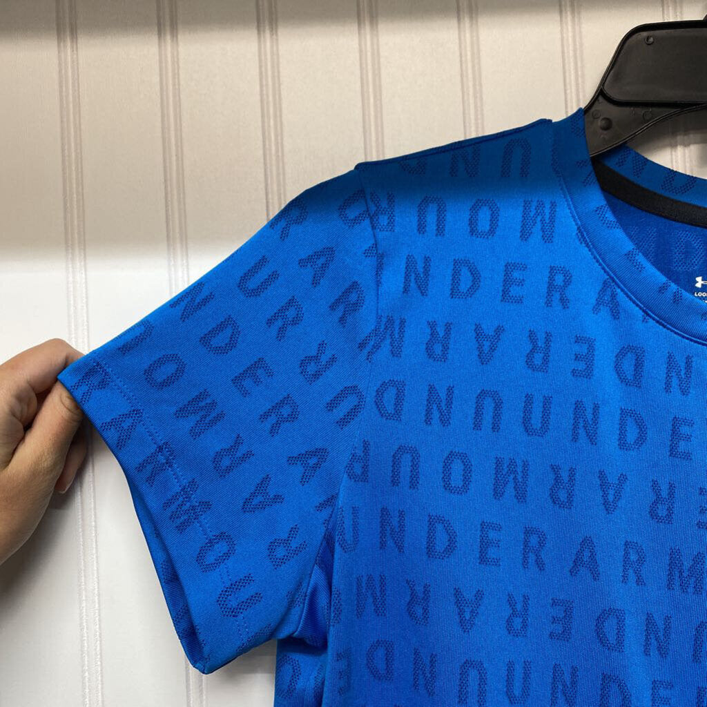 LOOSE FIT SHORT SLEEVED