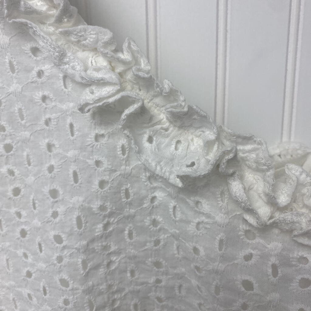 OFF SHOULD WITH EYELET