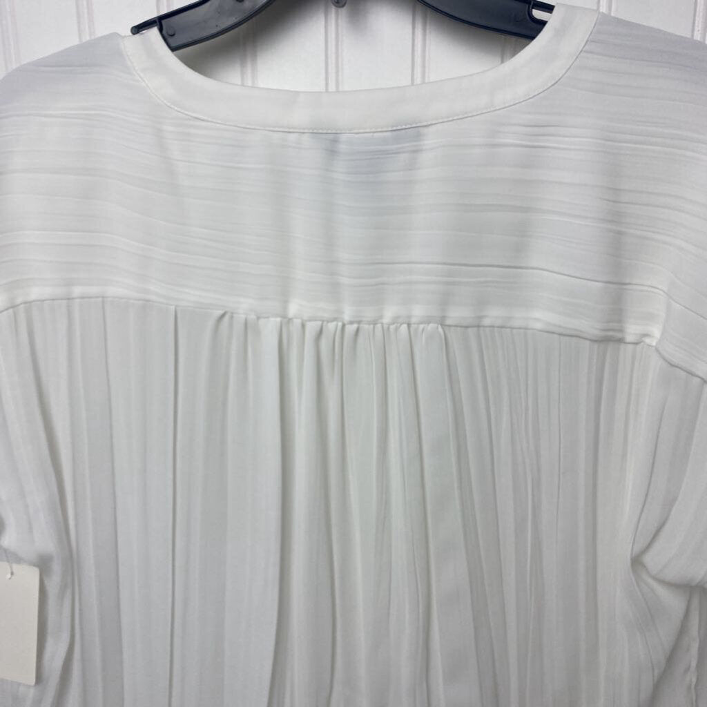 *WHITE SHEER MODERN HENLEY