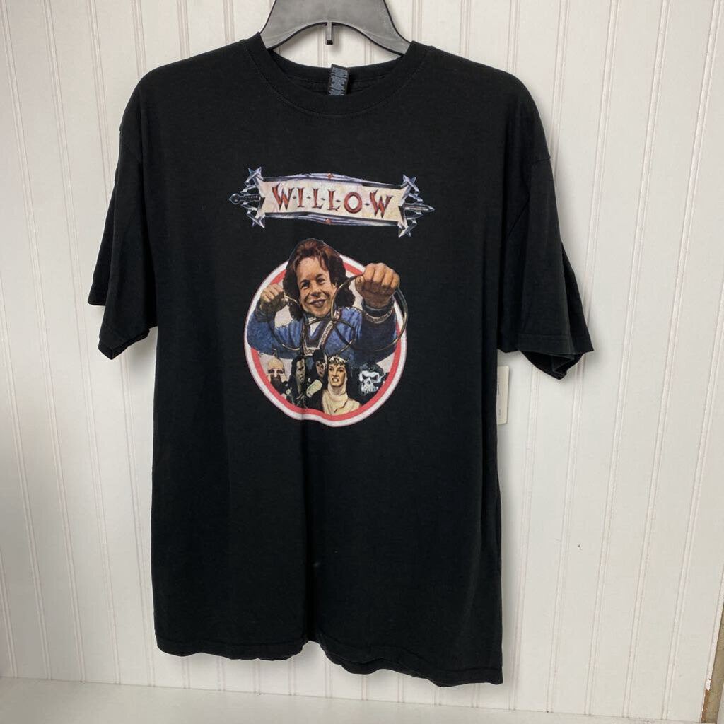 GRAPHIC TEE