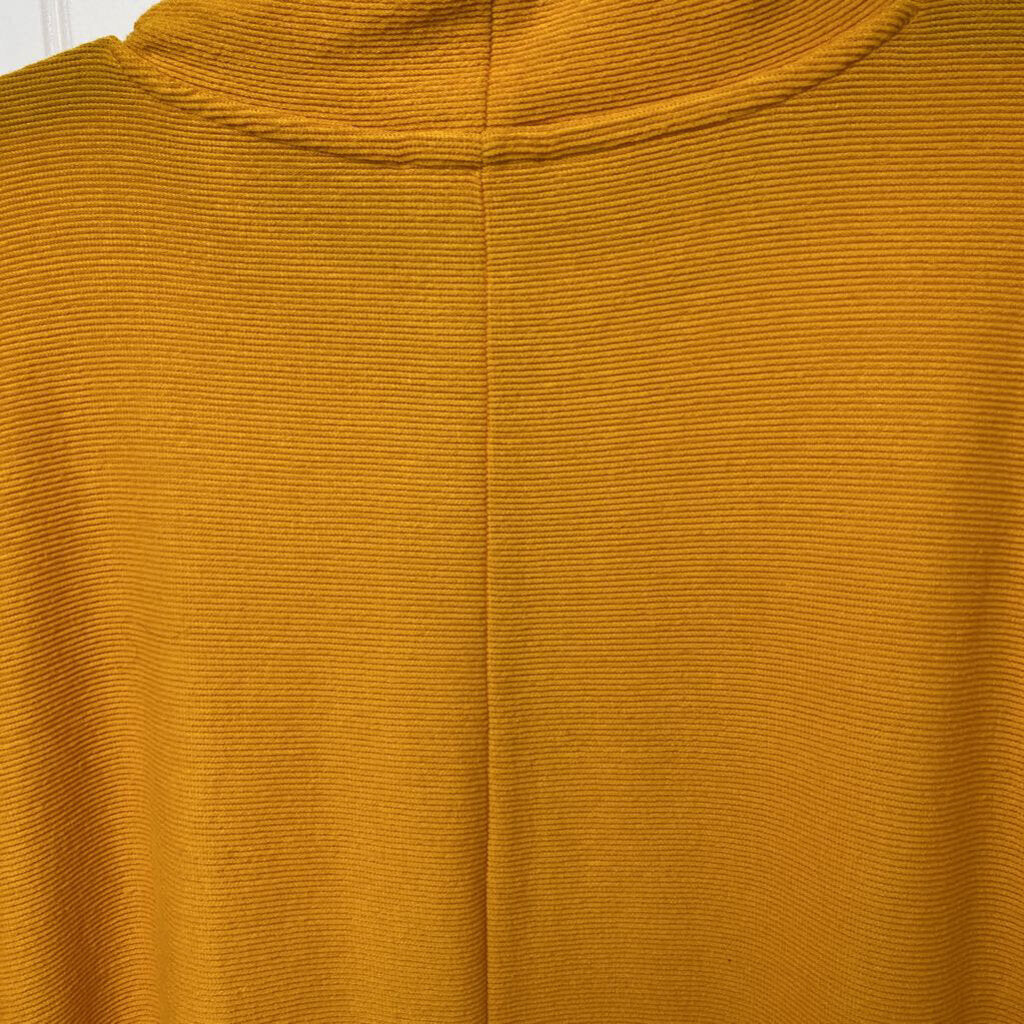 *MOCK NECK SWEATER LONG SLEEVE