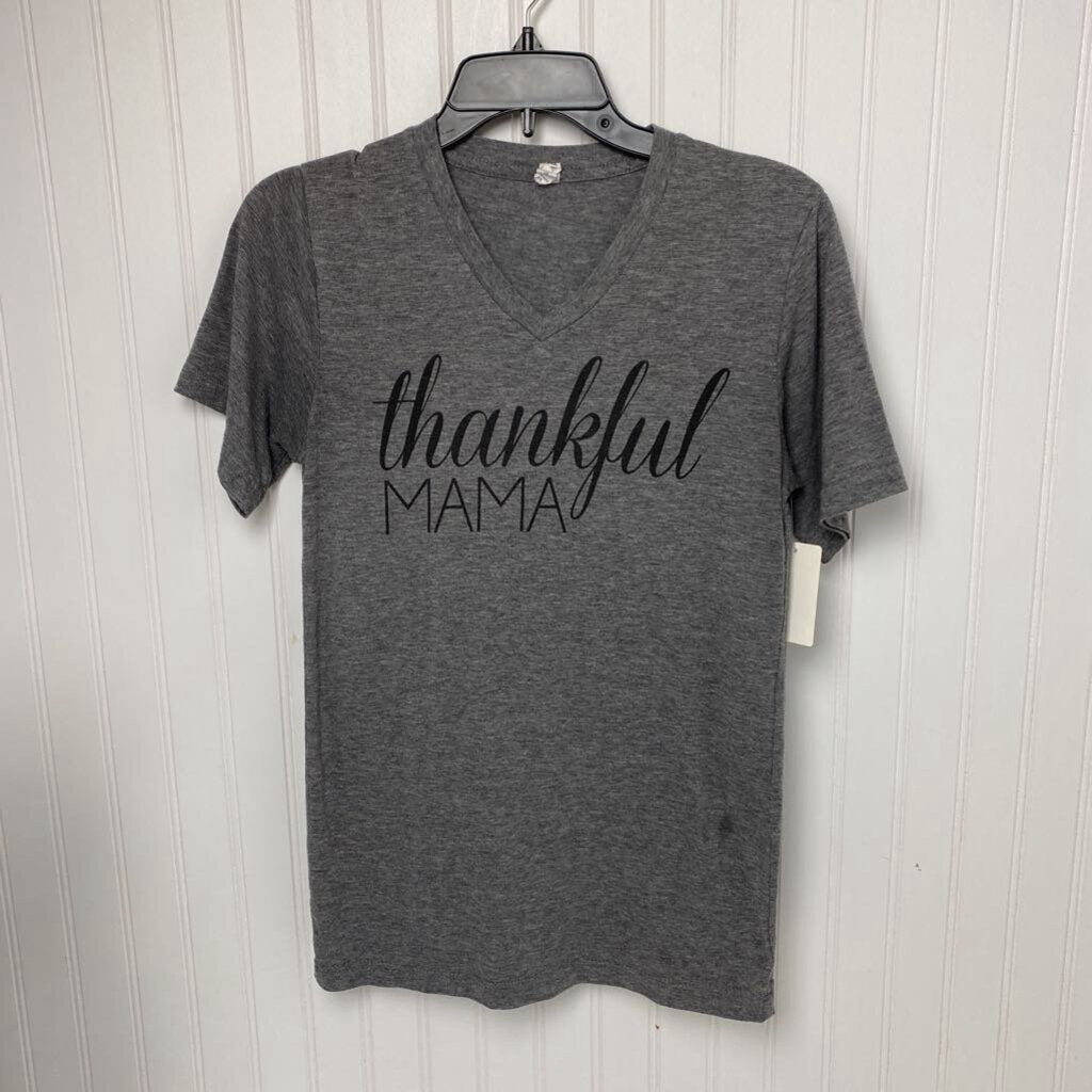 V NECK GRAPHIC T
