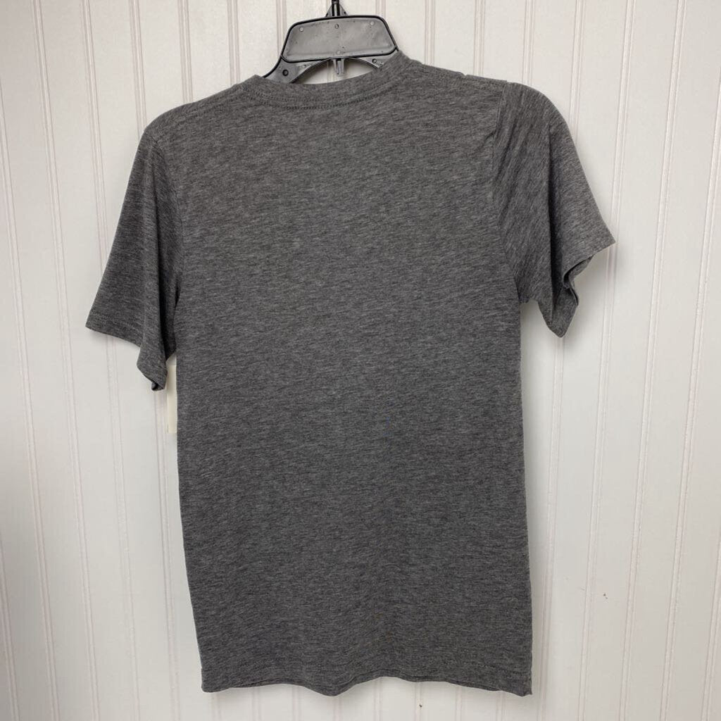 V NECK GRAPHIC T