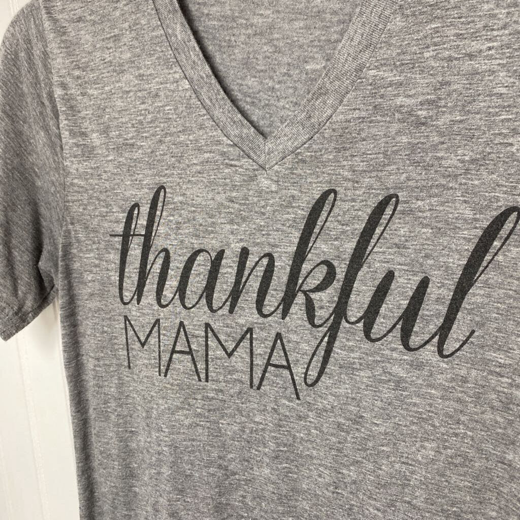 V NECK GRAPHIC T