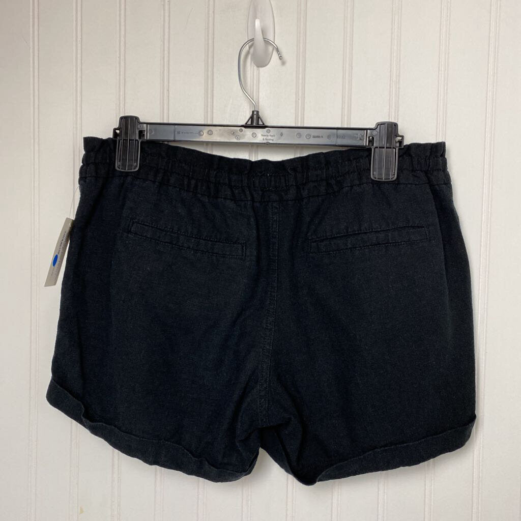 CUFFED LINEN SHORTS
