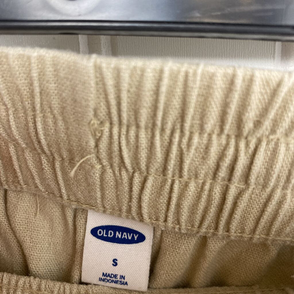 CUFFED LINEN SHORTS
