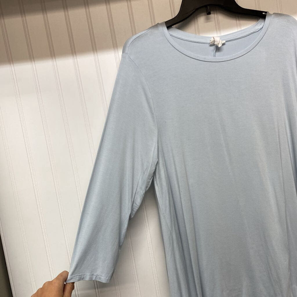 BASIC BLUE SHIRT