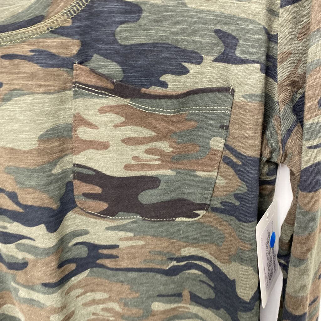 *BASIC STANDARD CAMO SHIRT WITH POCKET