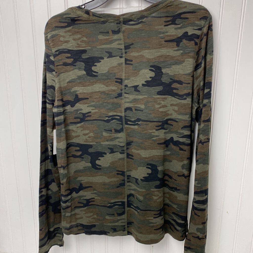 *BASIC STANDARD CAMO SHIRT WITH POCKET