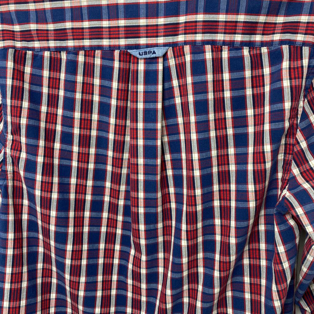 *LONG SLEEVE BUTTON DOWN SHIRT PLAID