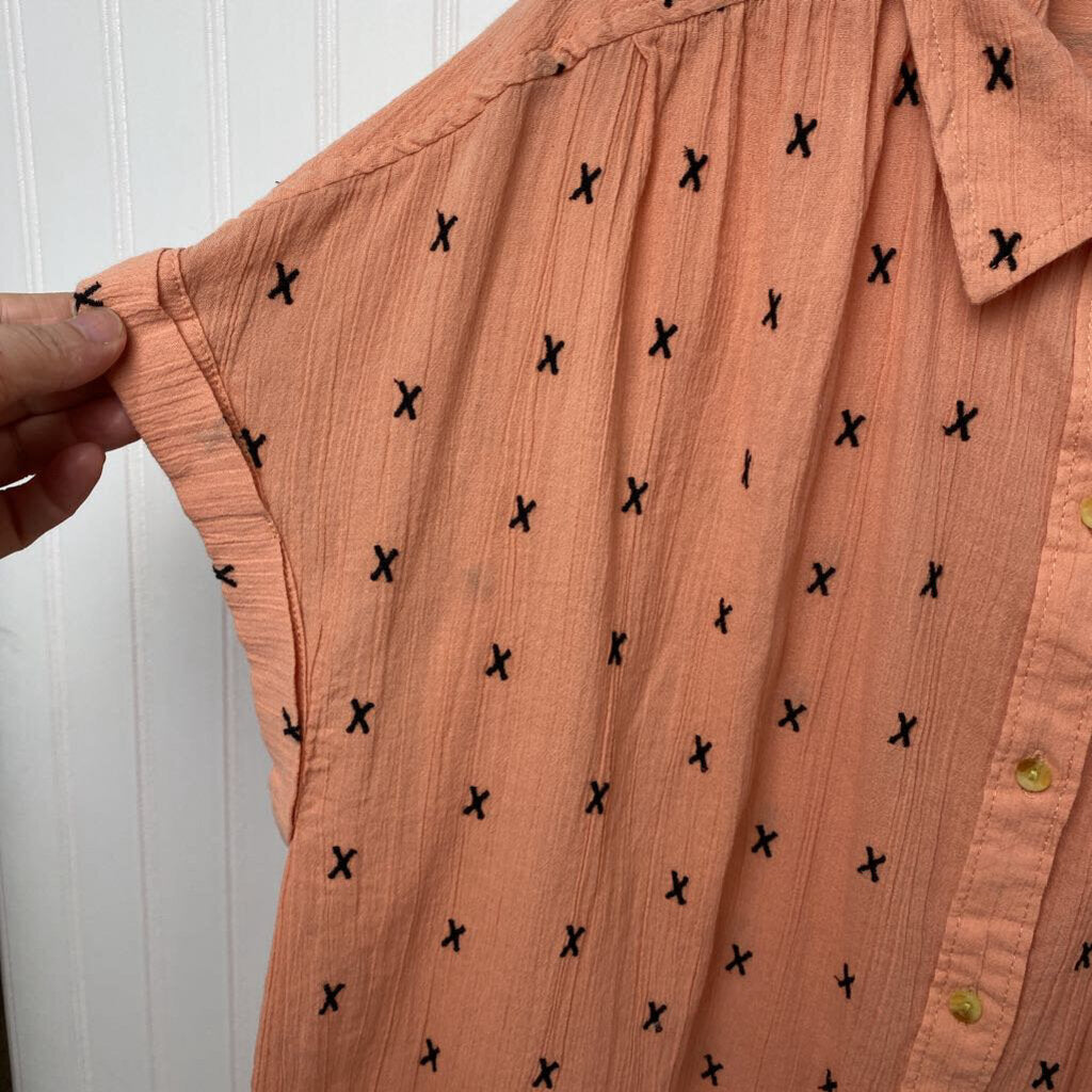 *BUTTON DOWN CUFFED SLEEVED
