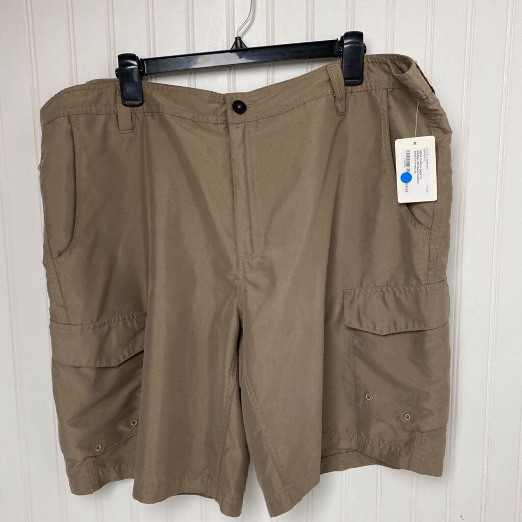 KHAKI CARGO SHORTS