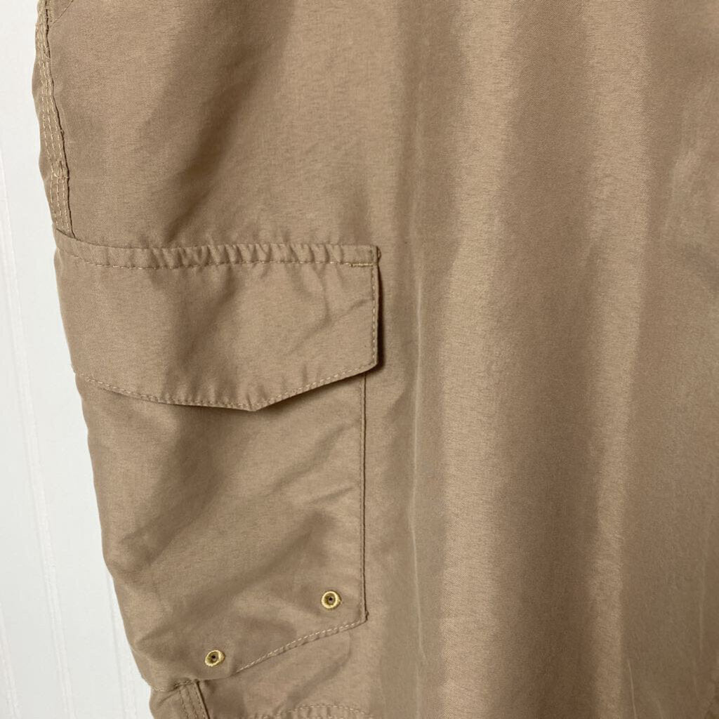 KHAKI CARGO SHORTS