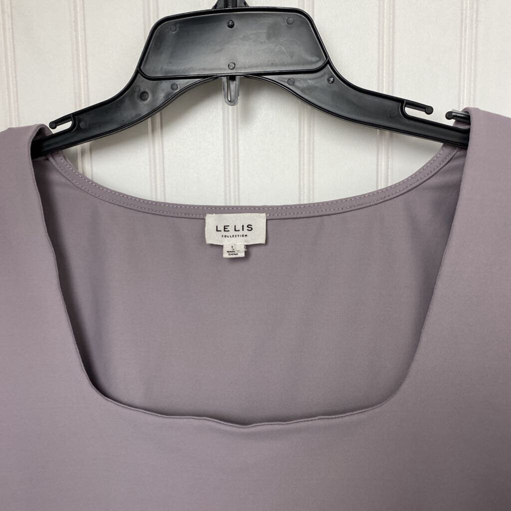 SQUARED NECK CROP TOP