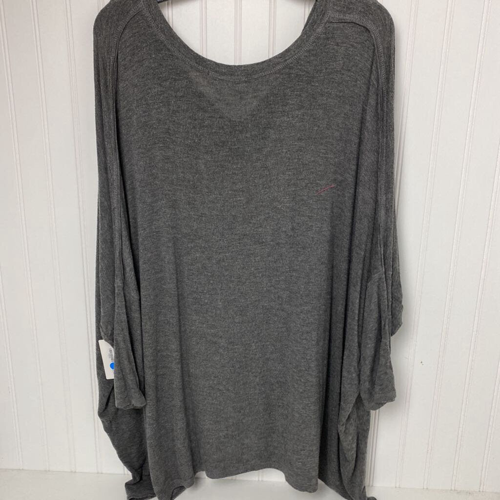 FLOWY LONG SLEEVED TOP