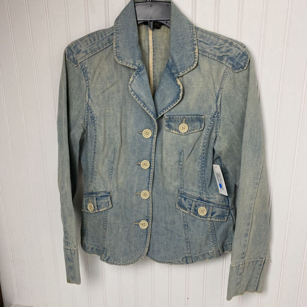 BUTTON DOWN DENIM JACKET