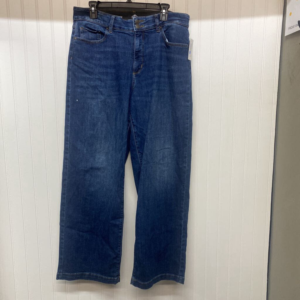 WIDE LEGGED JEANS