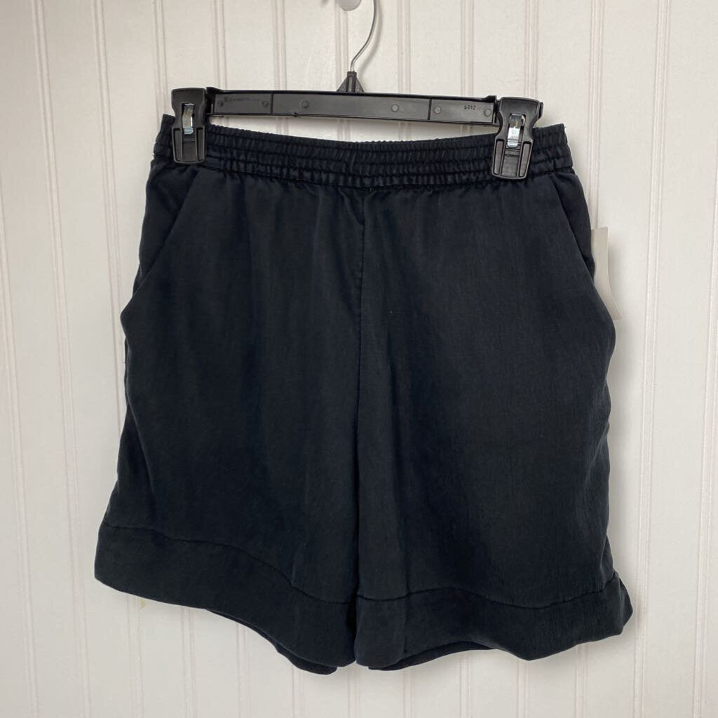 ELASTIC WAIST SHORTS