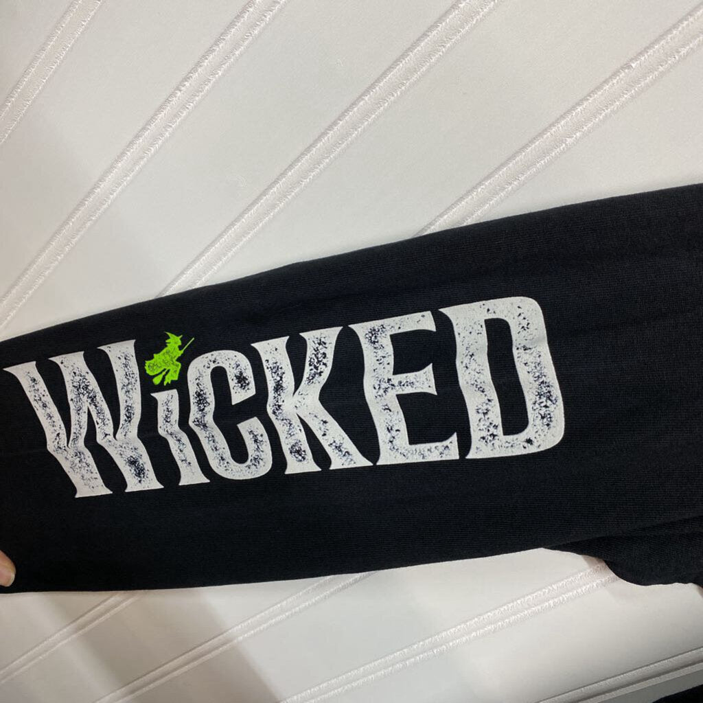 WICKED GRAPHIC T