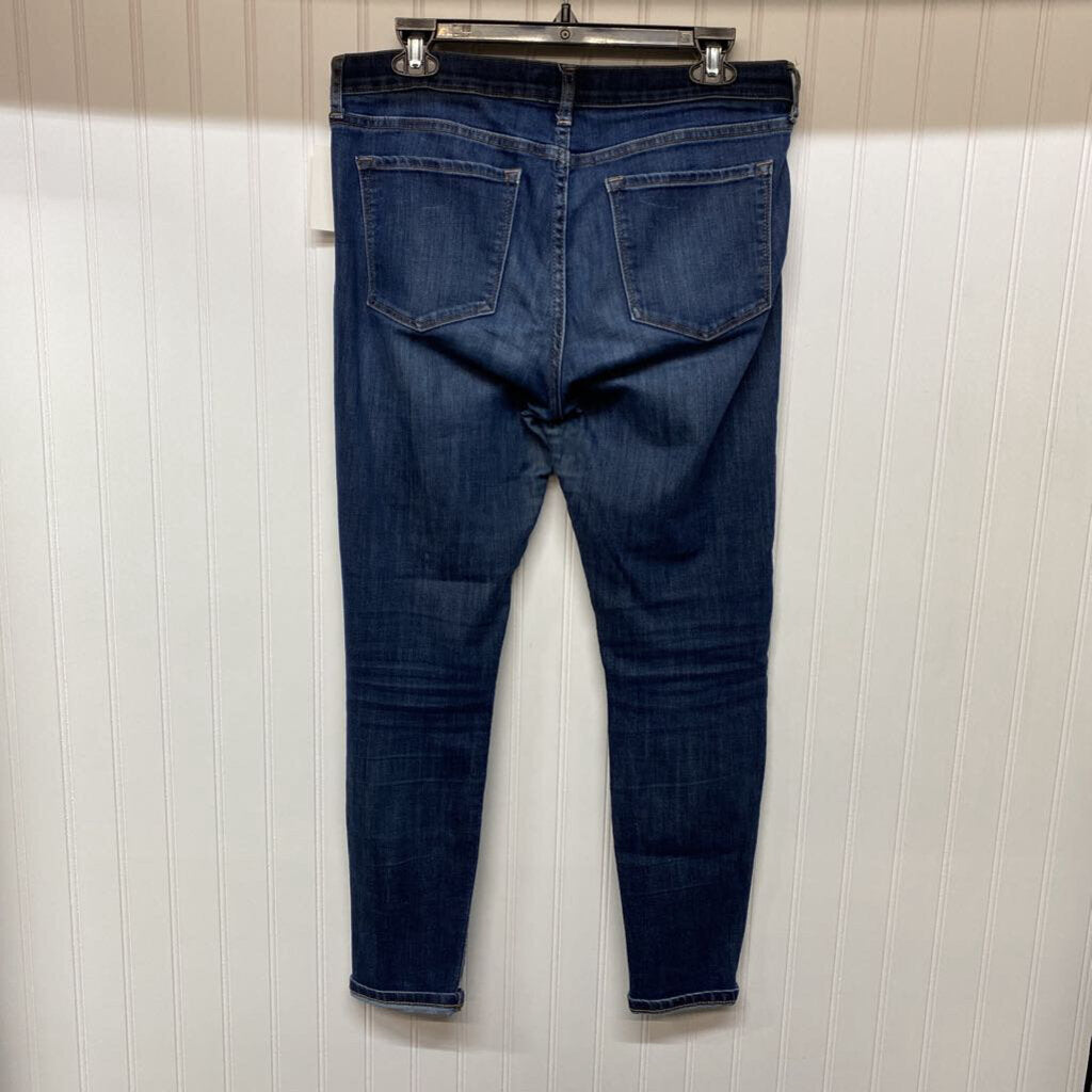 SKINNY DENIM JEANS