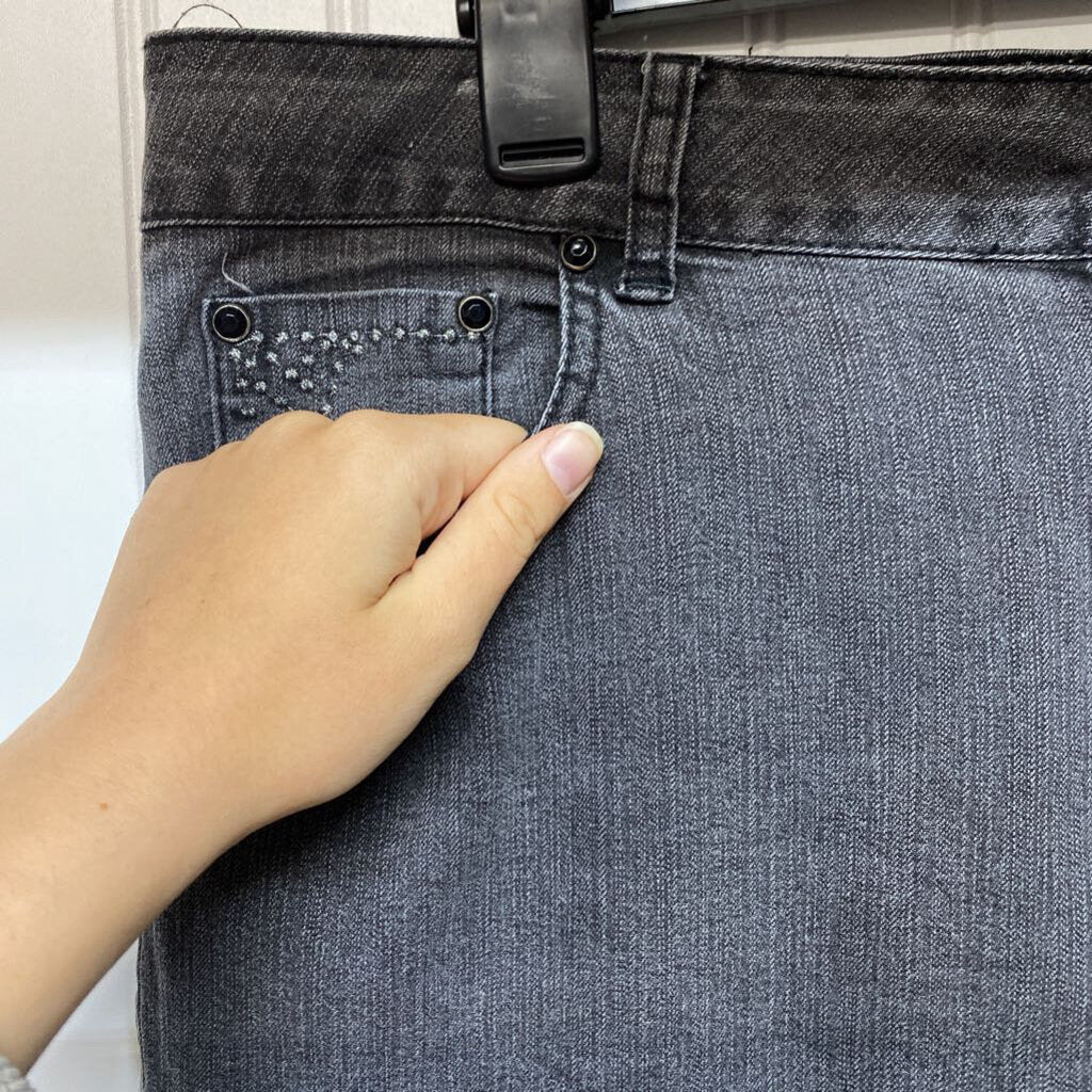 GRAY JEANS