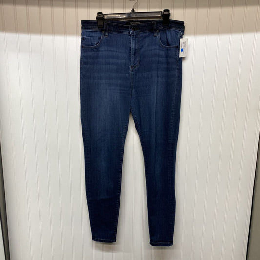 DENIM JEANS