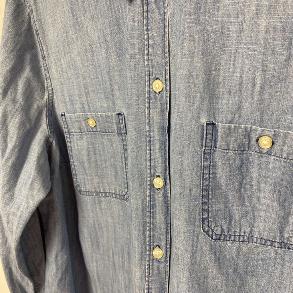 DENIM BUTTON UP