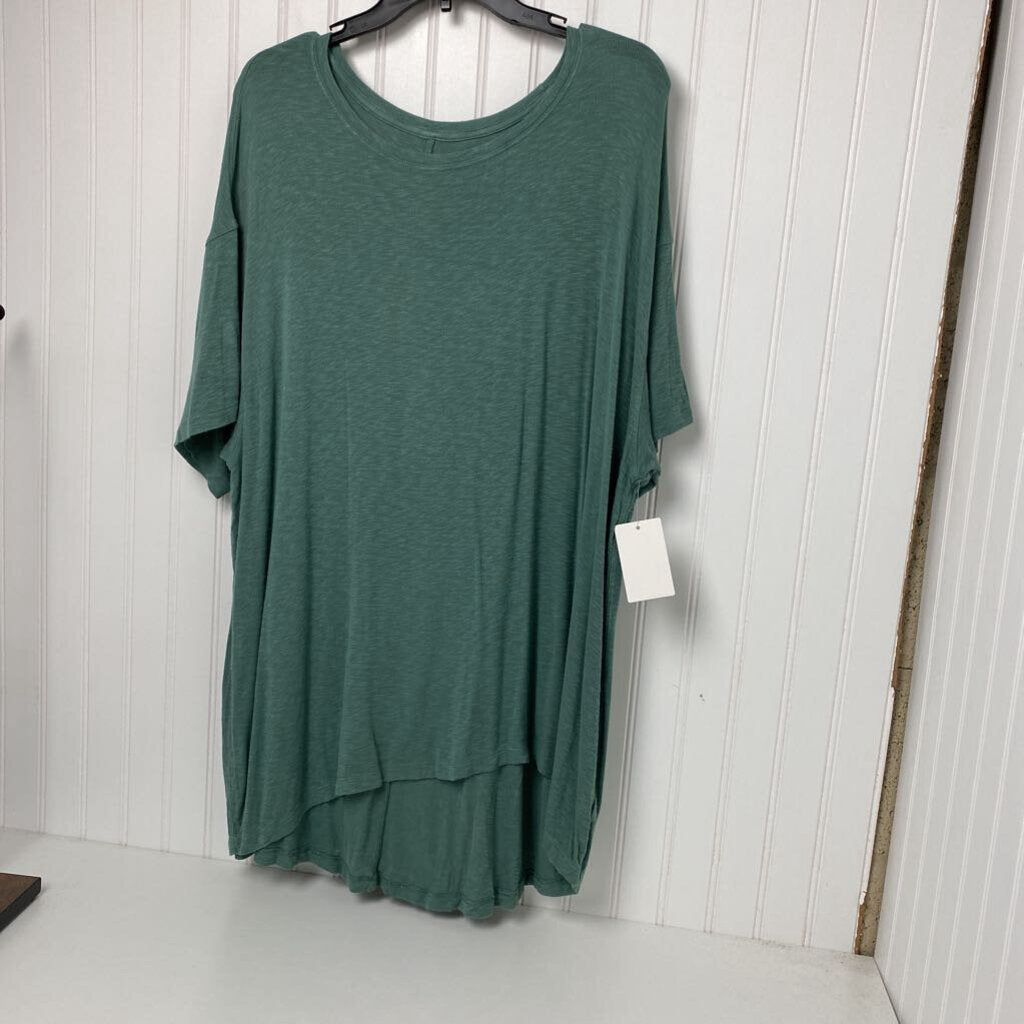 BASIC SHORT SLEEVE SHIRT