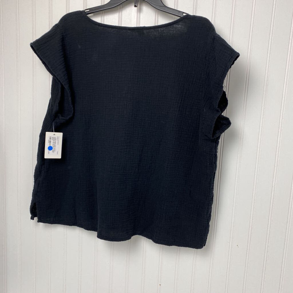 SHORT SLEEVE TOP
