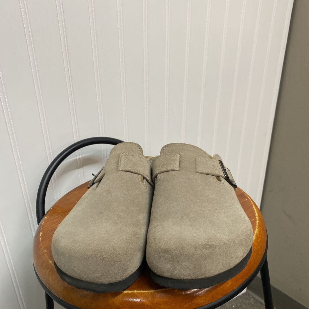 CLOG SHOES