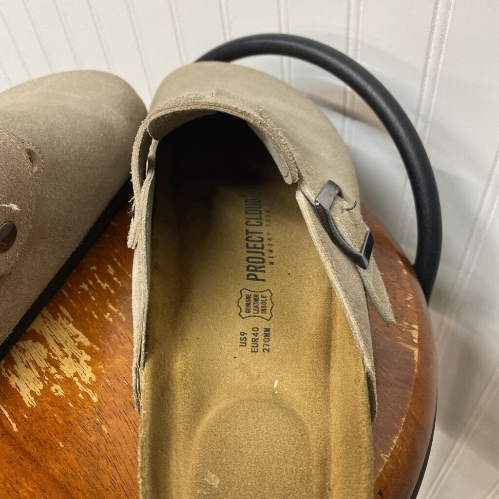 CLOG SHOES