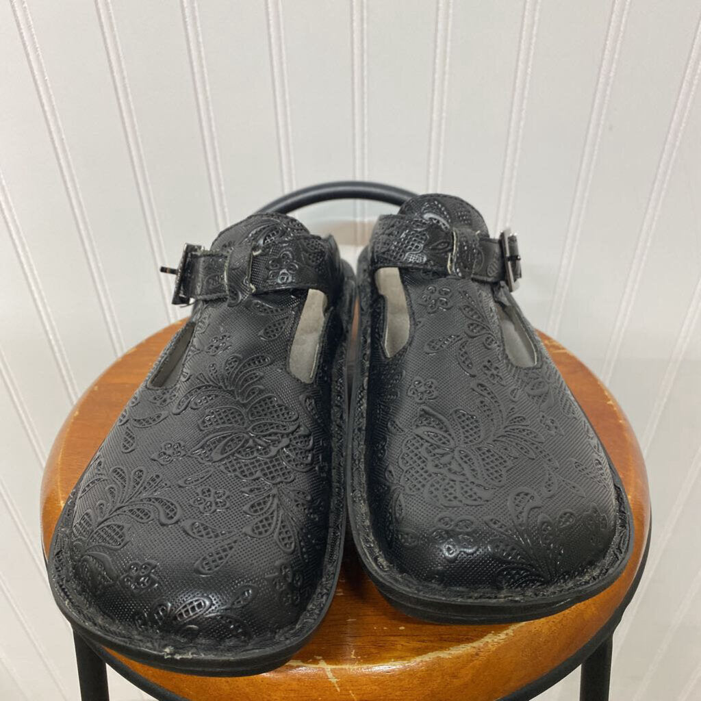 PLATFORM CLOGS