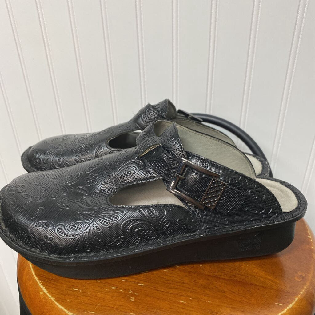 PLATFORM CLOGS