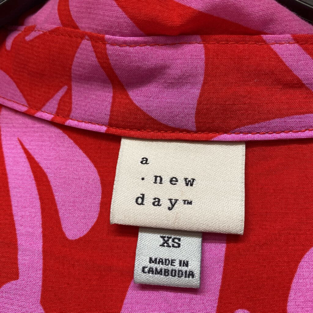 RED AND PINK BUTTON DOWN