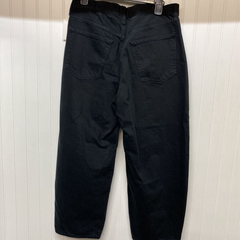 HIGH RISE JEANS