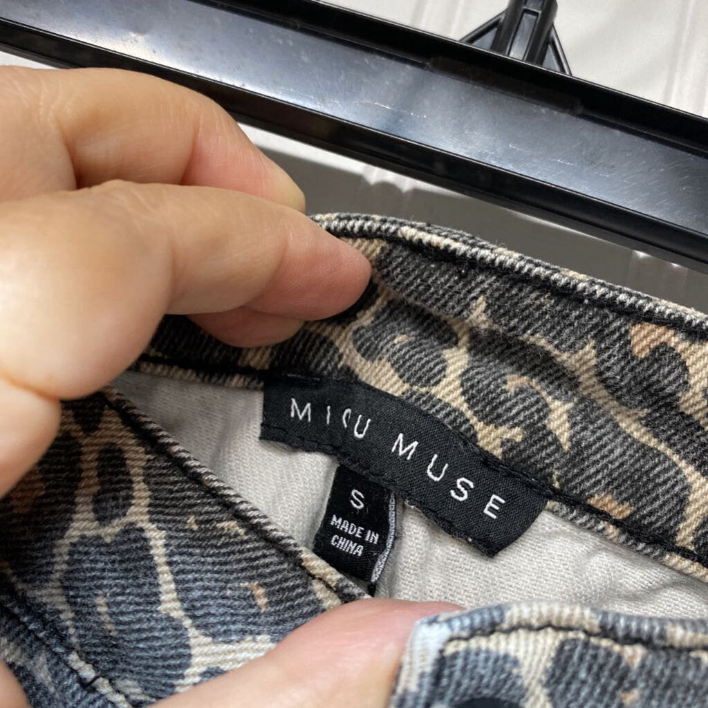 CHEETA PRINT JEANS