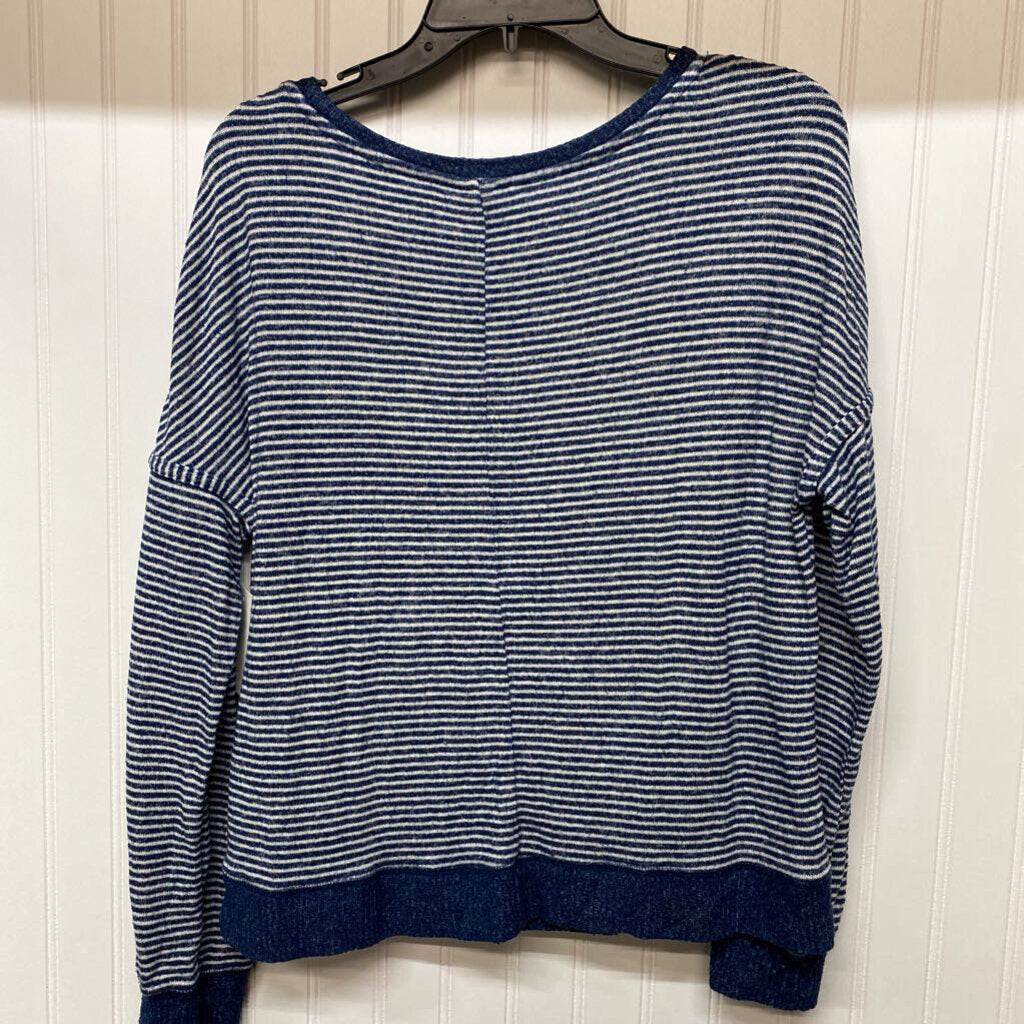 LONG SLEEVE STRIPED TOP